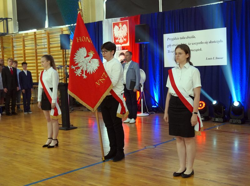 Fotorelacja z zakończenia roku szkolnego 2021\2022