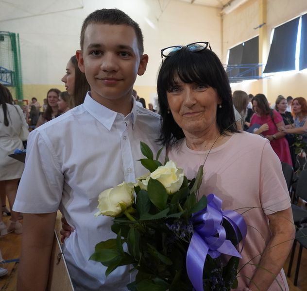 Fotorelacja z zakończenia roku szkolnego 2021\2022